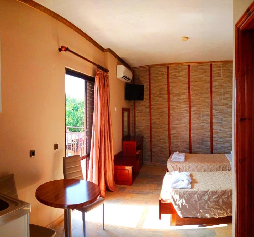 Maria'S Beach Apartments 斯达林 外观 照片